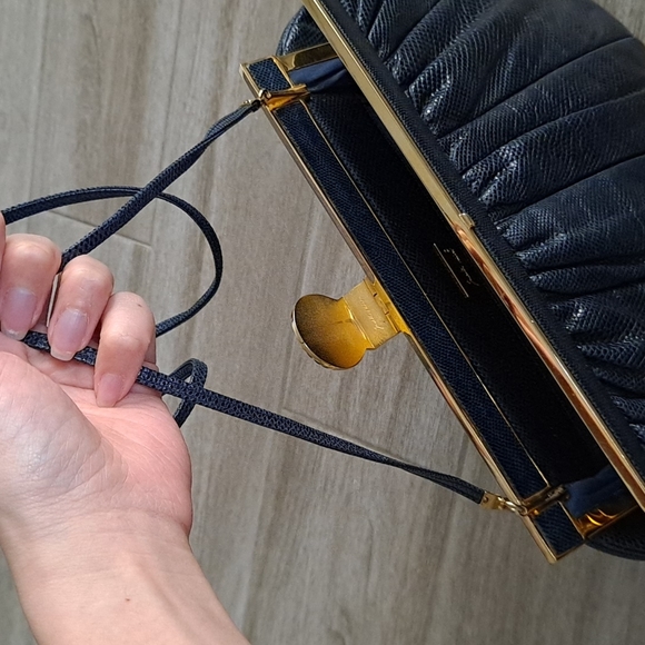 Vintage Judith Leiber bag - Picture 9 of 16